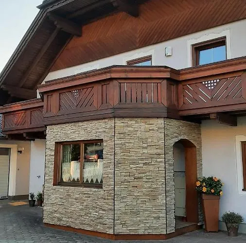 Neumann Fanning Apartment